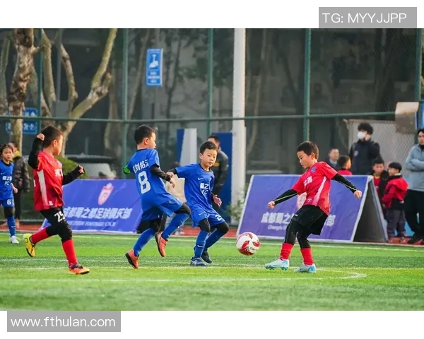 足球专题:聚焦成都足球队的速度_1